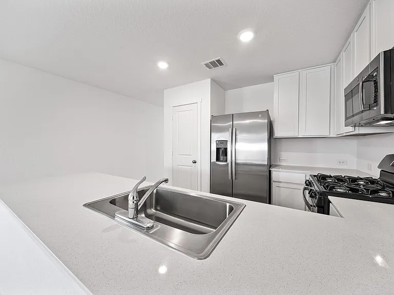 241 Tahoe Ave — Photo 22