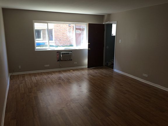 2nd image of 6013 W Ogden Ave APT 1