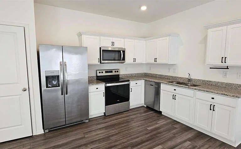 3488 Cardinal Dr — Photo 7