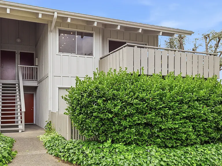255 S Rengstorff Ave #2 — Photo 5