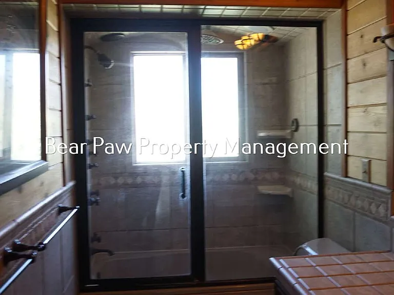 267 N Circle Dr — Photo 8