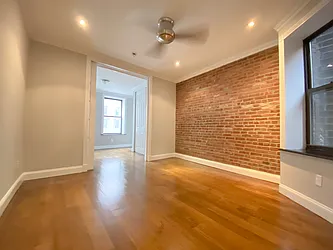 Rented by Nest Seekers International