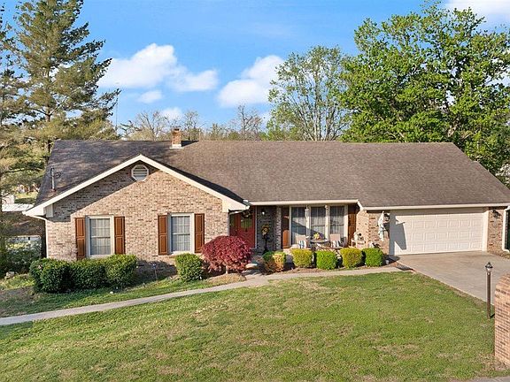 2nd image of 204 College Park