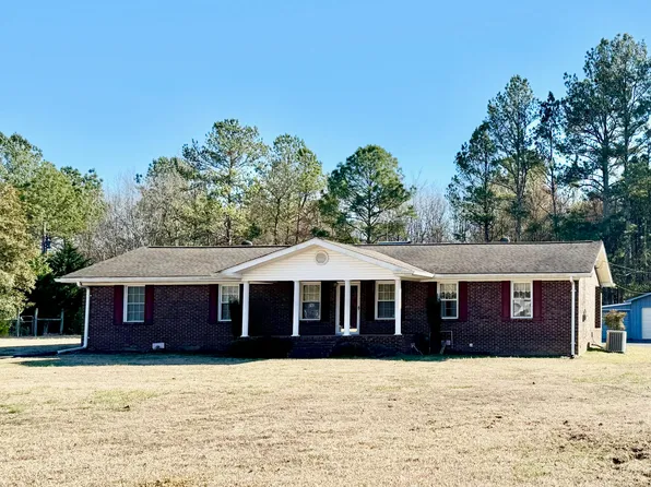 35 McClain St, Summerville, GA 30747