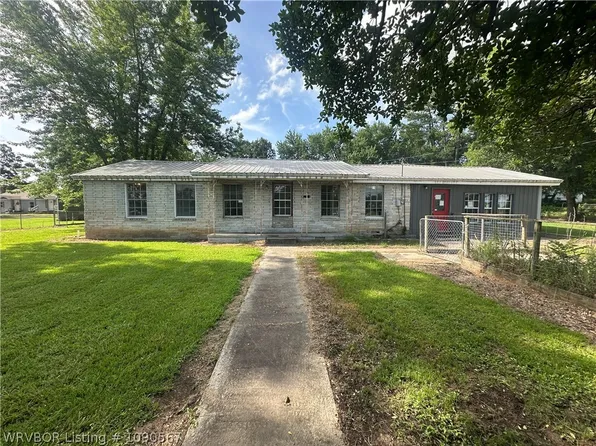 5919 Alma Hwy, Van Buren, AR 72956
