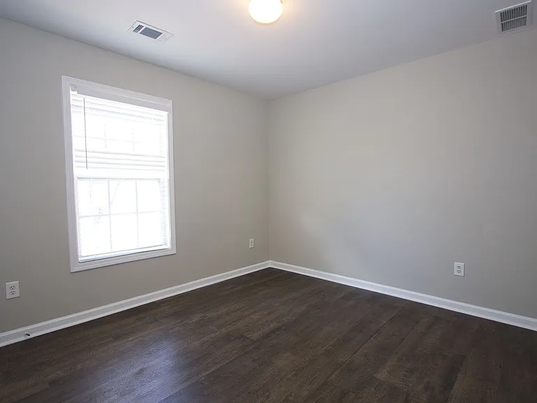 585 Chapel Walk Ln — Photo 34