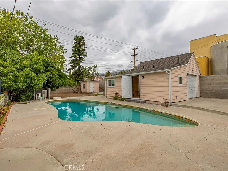 1333 Western Ave — Photo 22