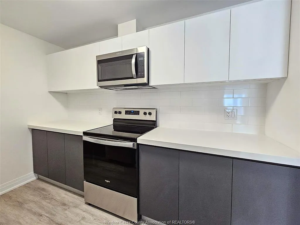 2 bed, 2.0 bath, 1095 sqft, $2,150 — Photo 2