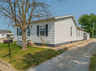 808 N Jefferson St, Lincoln, IL 62656