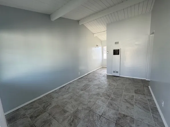 13714 Inglewood Ave #E, Hawthorne, CA 90250