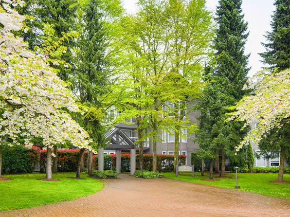 15150 108th Ave #206, Surrey, BC V3R 0V1