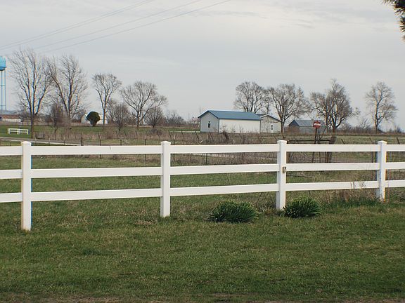 3rd image of 28042 Us Highway 136
