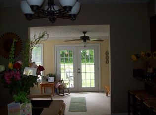 11053 Roane Dr, Knoxville, TN 37934