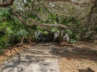 437 New York Ave, Dunedin, FL 34698