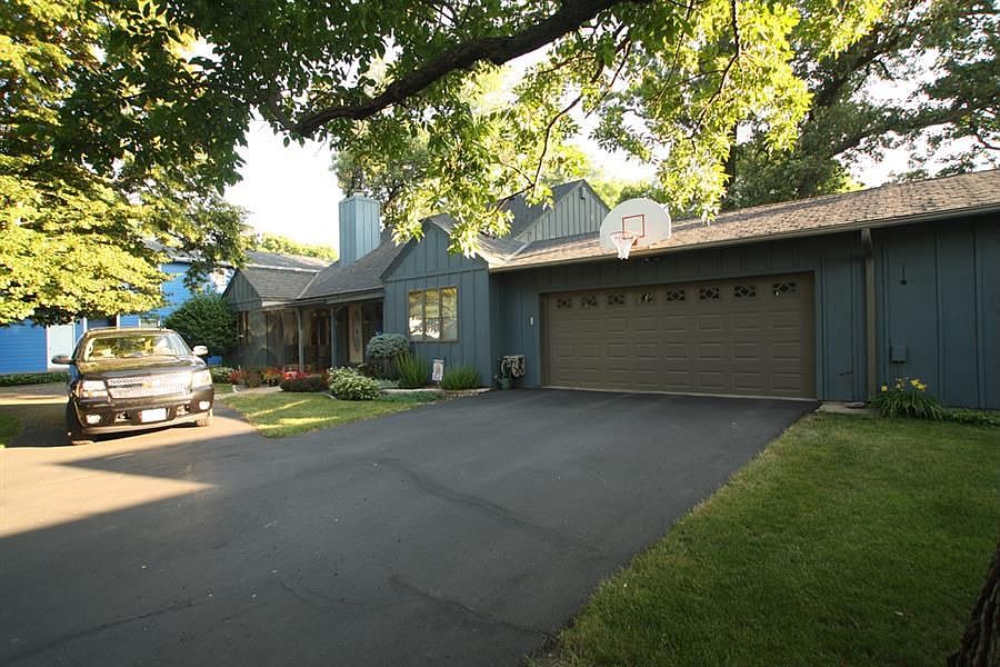 2nd image of 24132 140th St