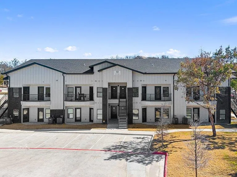 2450 Wickersham Ln #1924 — Photo 40