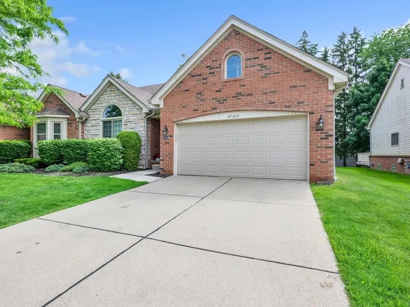 57064 Megan Dr #7, Washington, MI 48094