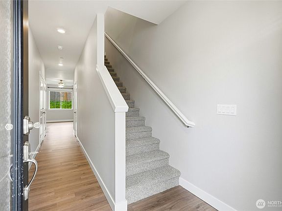 4th image of 8405 Gilman Way