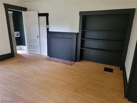 3rd image of 45 Cotter Ave