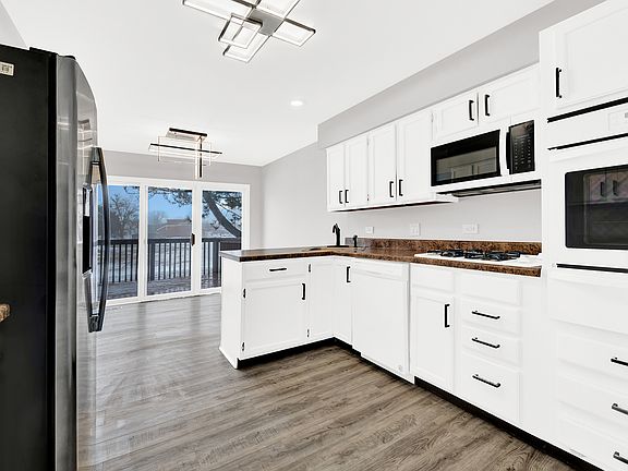 2nd image of 1109 Driftwood Ct