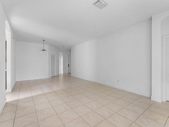 5th image of 196 Seminole Lakes Drive