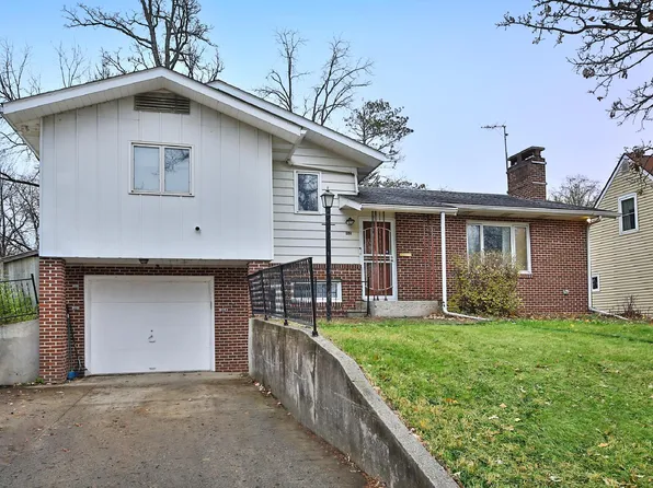 604 8th St NE, Waseca, MN 56093