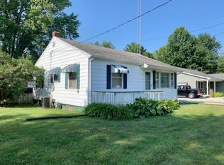 412 E Adams St, Rushville, IL 62681