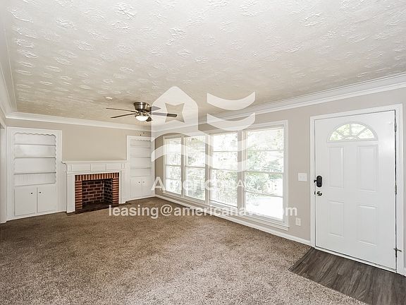 607067_003_wm_-_living_room_13068937.jpg