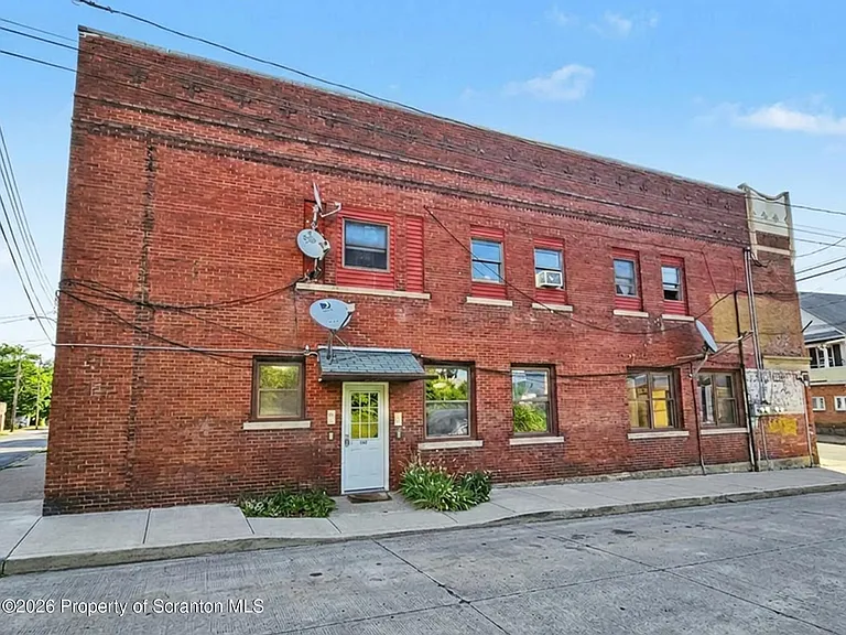 1301 Main St #A — Photo 8