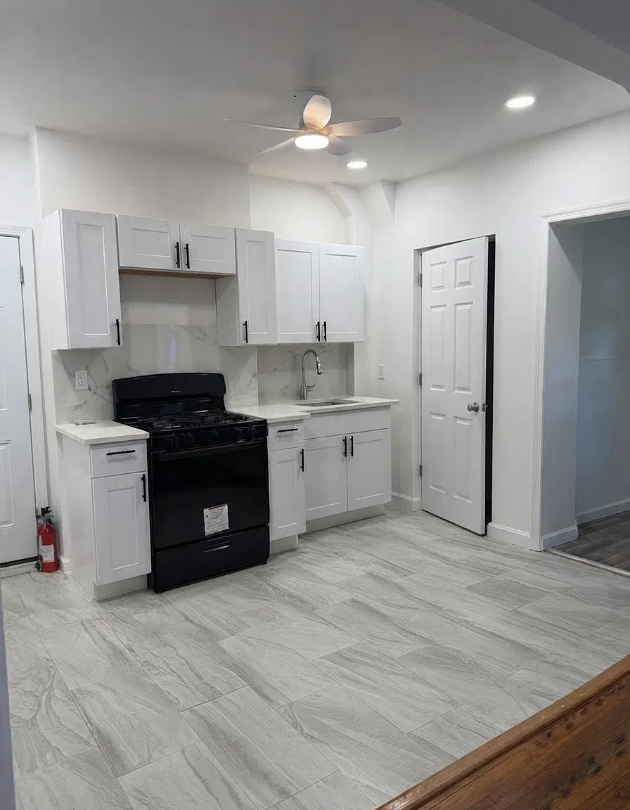 6 bed, $3,800 — Photo 2