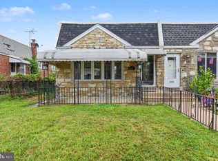 8367 Langdon St, Philadelphia, PA 19152