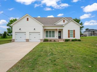 921 11th Ct, Pleasant Grove, AL 35127