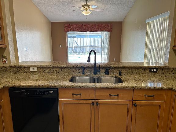 5th image of 12626 Earnest Ave