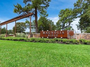 819 Deerhurst Ln, Magnolia, TX 77354