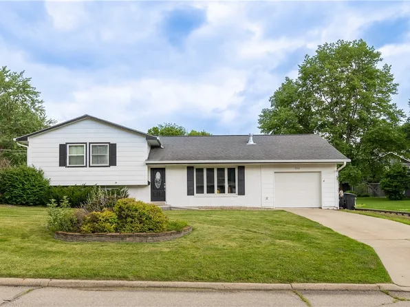 300 W 13th St S, Newton, IA 50208