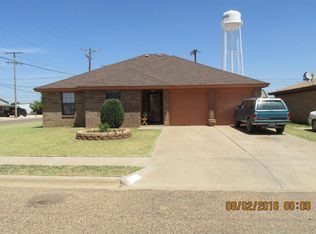 730 11th St, Wolfforth, TX 79382