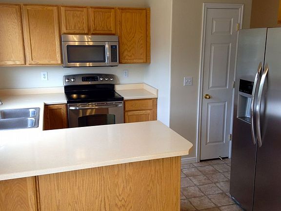 5th image of 1604 N Nuttall Dr