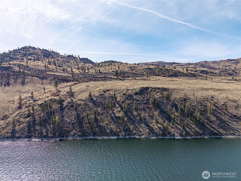 4th image of 0 Omak Lake Road