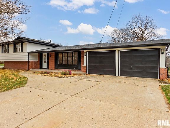 3rd image of 6519 N Patton Ln