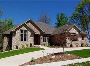 3364 Siena Dr, Valparaiso, IN 46385