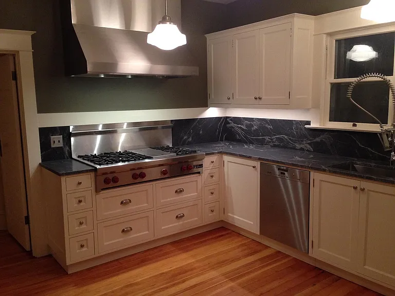 48" Wolf Cooktop - 6 Burners + Griddle
48" Wolf Pro Hood + Miele Dishwasher