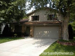 15266 Bemis St, Omaha, NE 68154