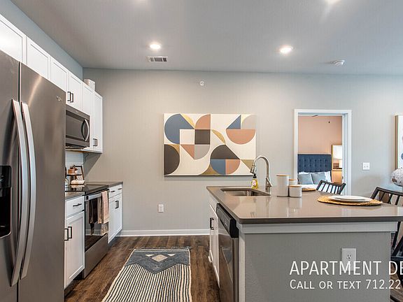 5th image of 306 Town Park Dr #1088