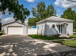 140 W Lincoln St, Pewamo, MI 48873