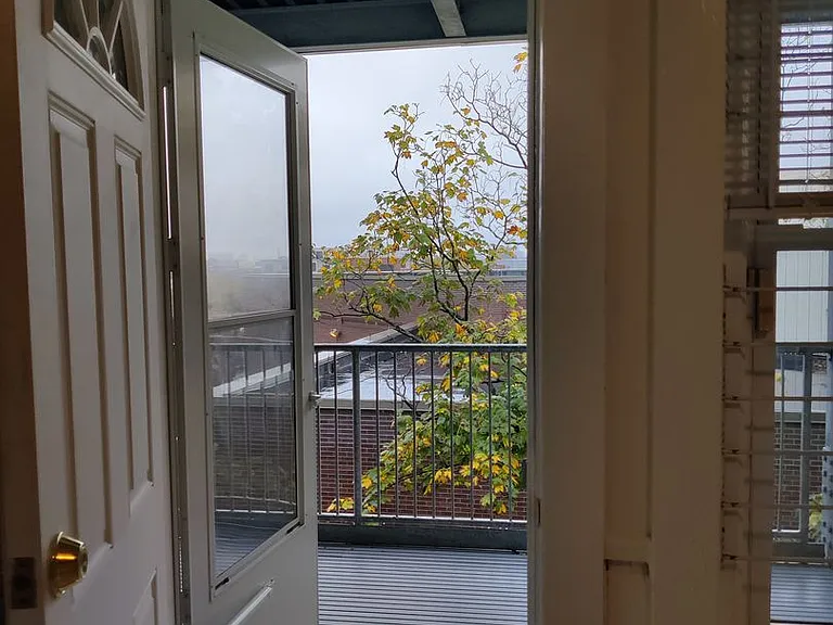 8 Barrows St #1E — Photo 24