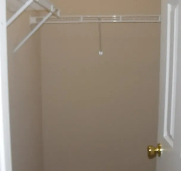 110 University Pkwy — Photo 10