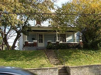 1st image of 1056 Linden Ave