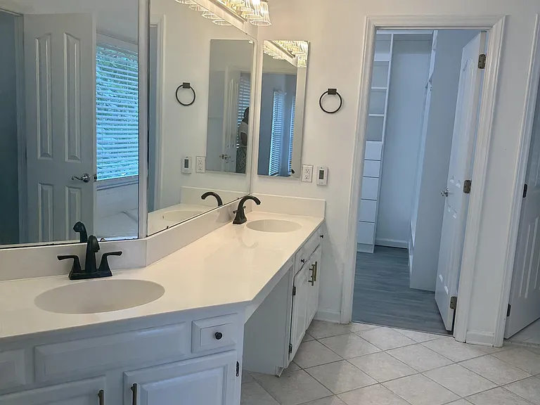 3315 Parting Brook Ct — Photo 13