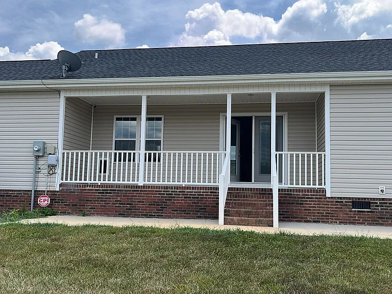 118 Portman Ln — Photo 4
