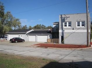 1041 Cleveland St, Gary, IN 46404